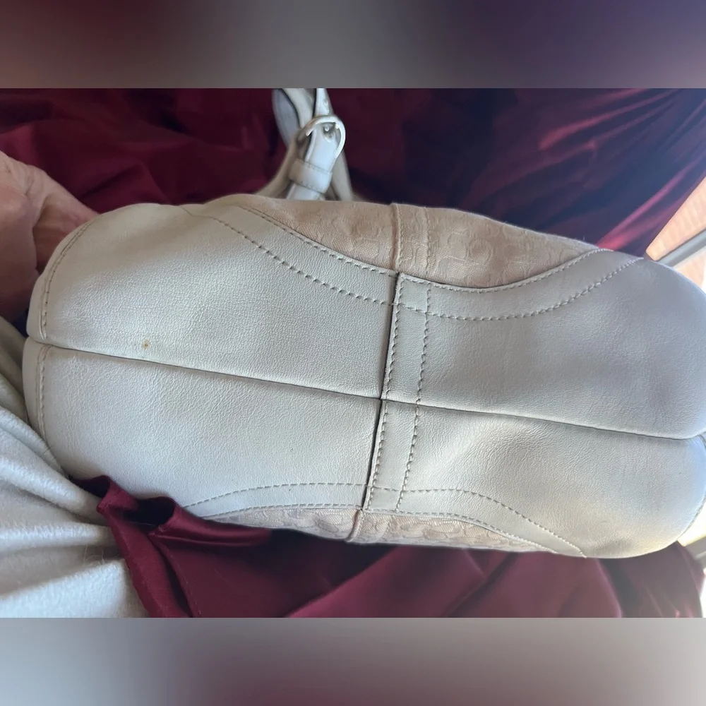 Coach Vintage Soho Sm Signature Logo &
Leather. - Picture 7 of 16